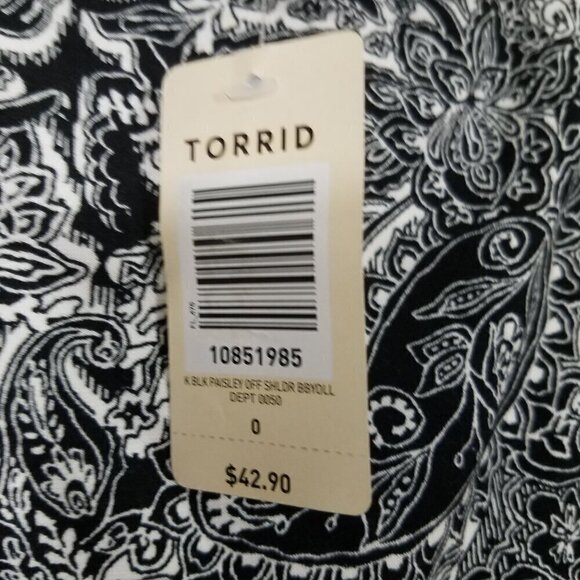 NWT Torrid Black Paisley Off Shoulder Babydoll Top Blouse Size 0 - Picture 5 of 7